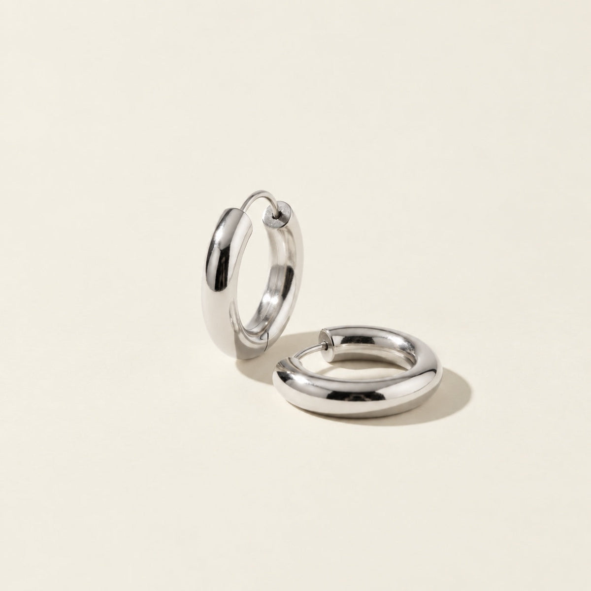 Polished Hoop Earrings in silver