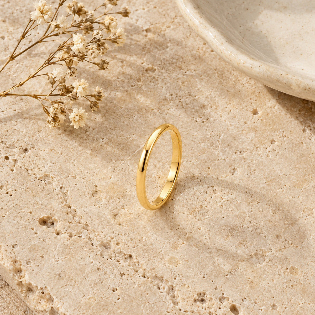 Slim Band Ring styled