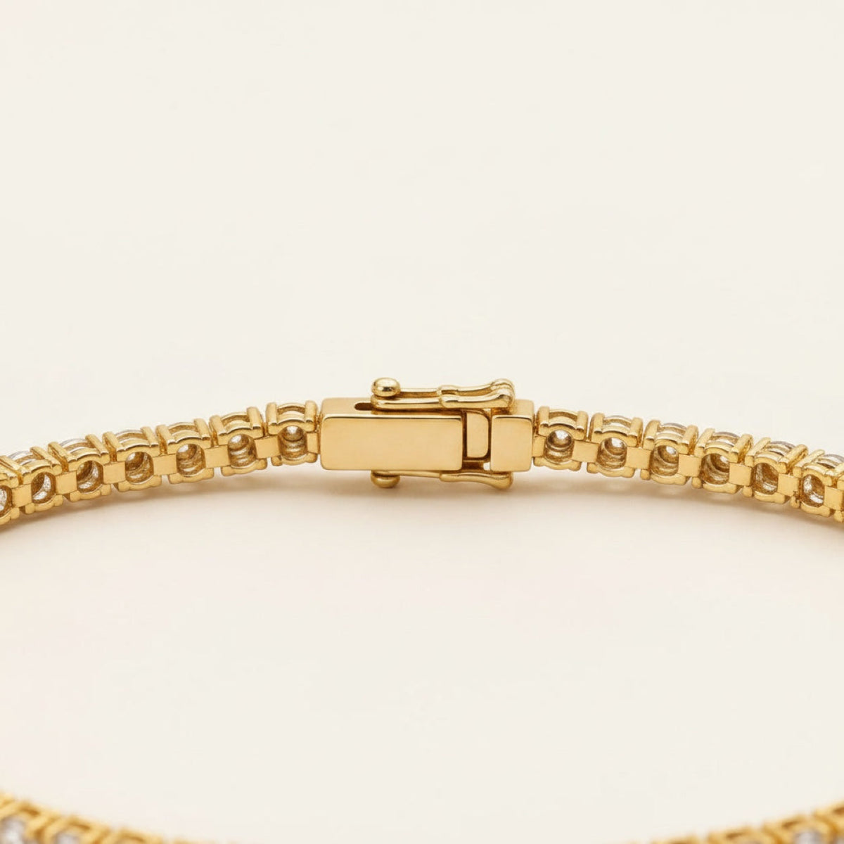 Tennis Bracelet detail